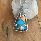 Spiney Oyster Pendent Set in 925 Sterling Silver with Silver Chain